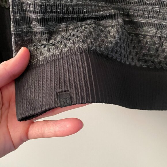 Lululemon Rest Less Pullover Long Sleeve T-Shirt Activewear Black White Medium - Picture 6 of 6
